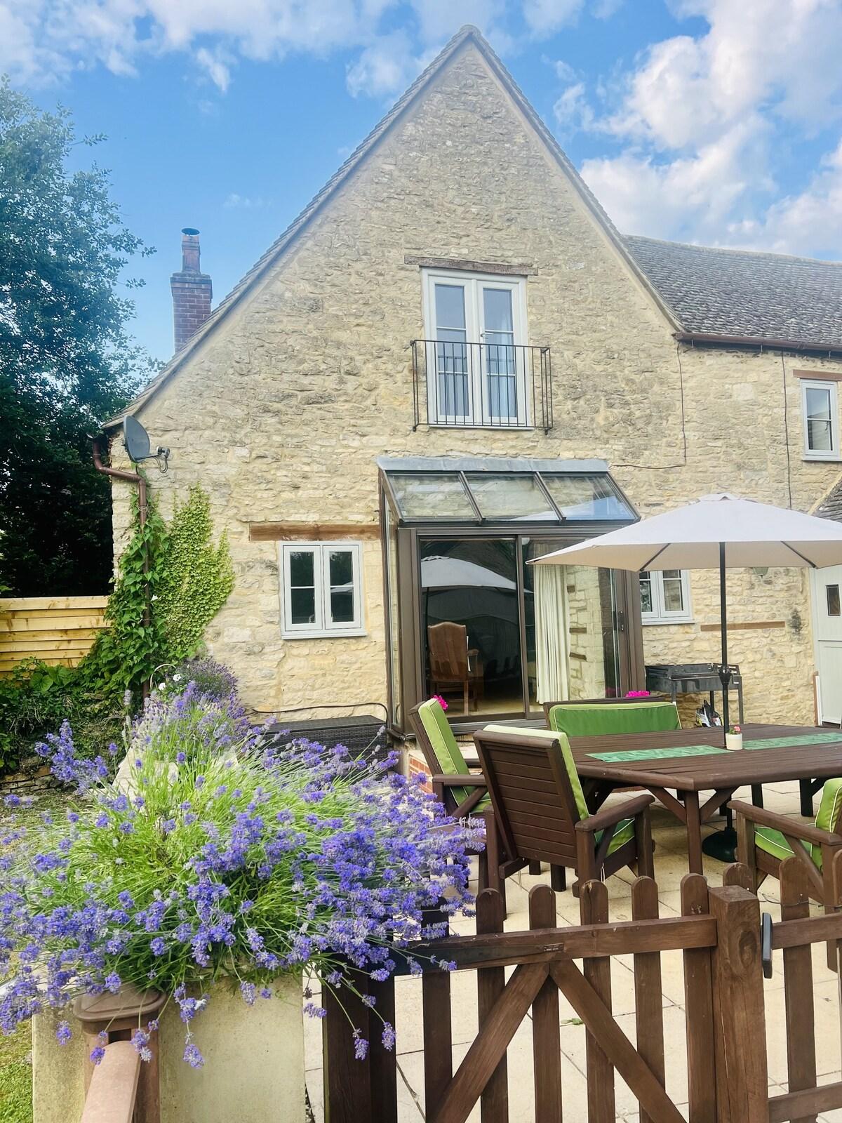 The Old Coach house- a delightful home from home