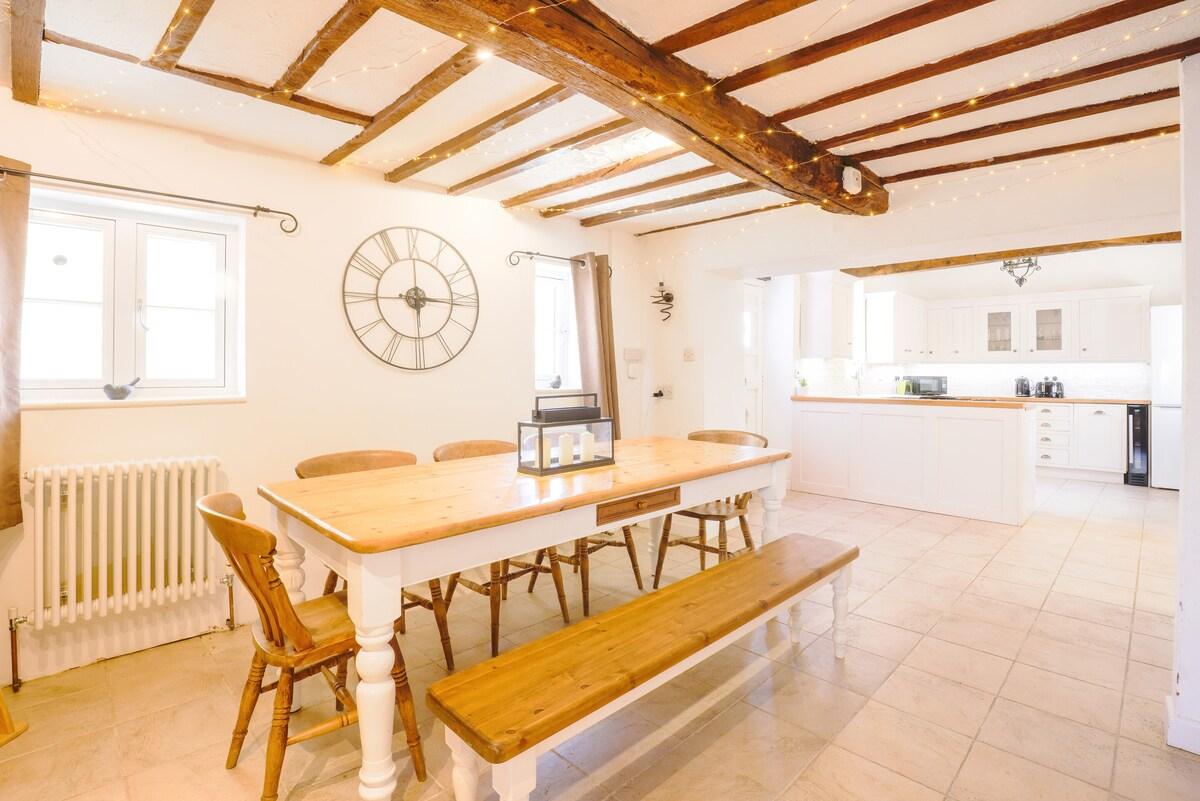 The Old Coach house- a delightful home from home